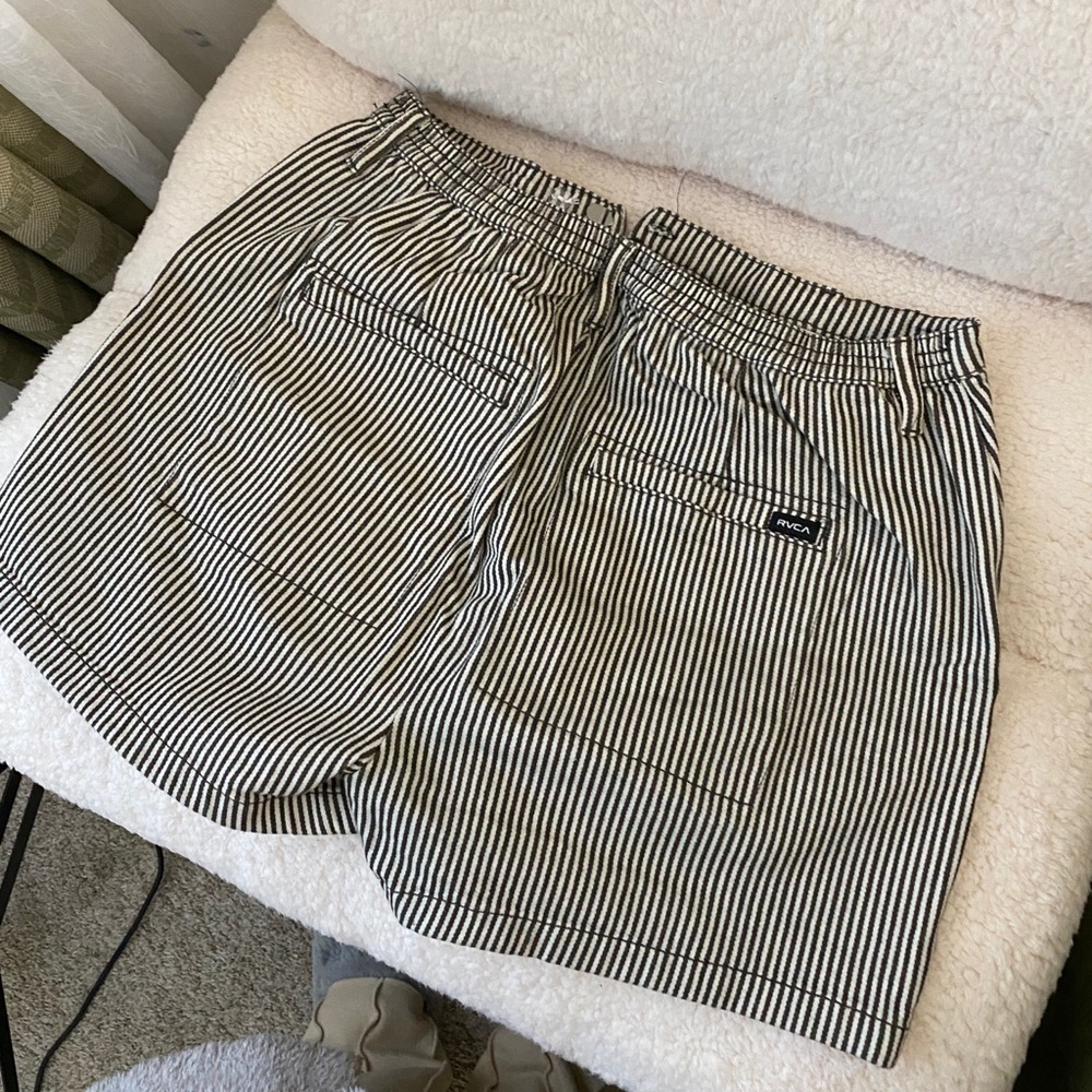 New pacsun high waisted brown striped mom shorts